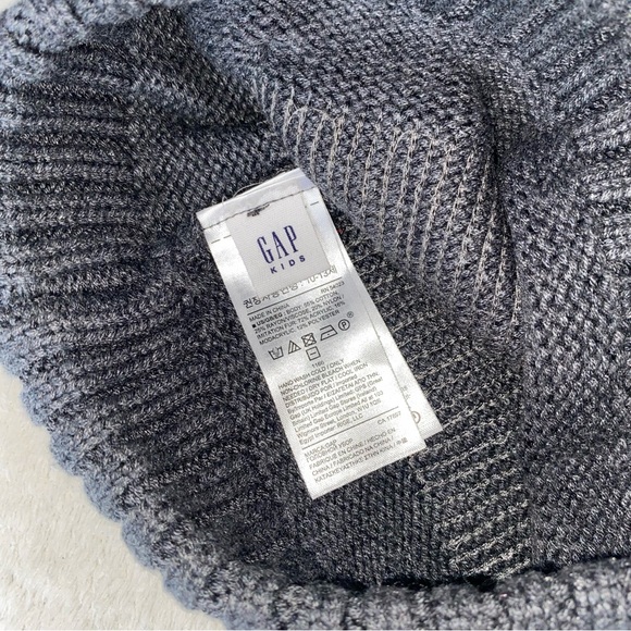 Gap | Kids winter hat with sequins - Picture 3 of 3